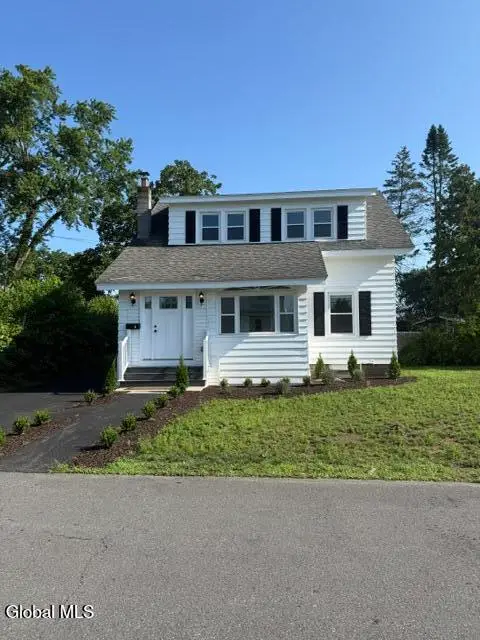 61 Woodlawn Road, Colonie, NY 12110