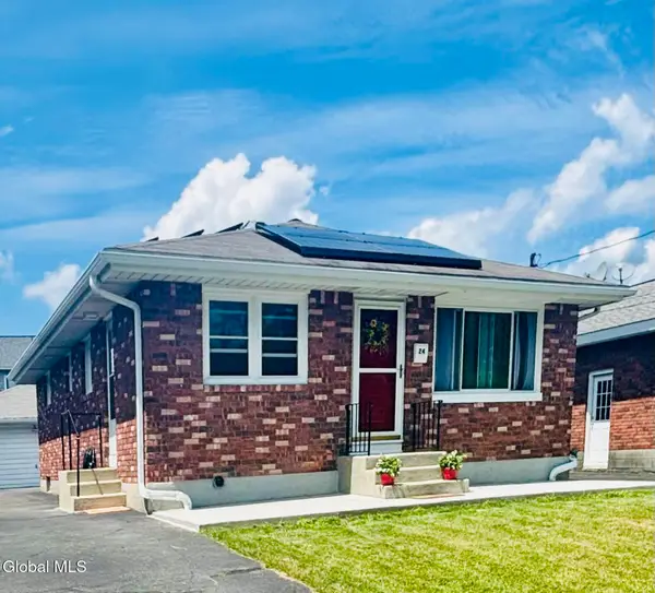 24 Joanne Court, Albany, NY 12209
