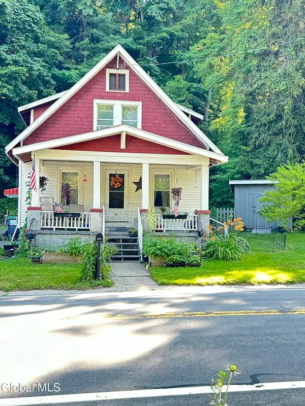 81 Ft Johnson Avenue, Fort Johnson, NY 12070