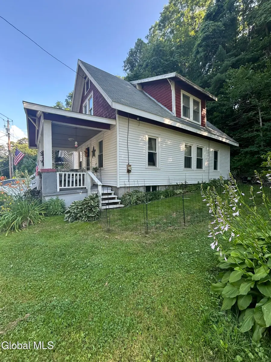 81 Ft Johnson Avenue, Fort Johnson, NY 12070 - #2