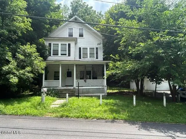 4 Walker Avenue, Troy, NY 12180 - #1