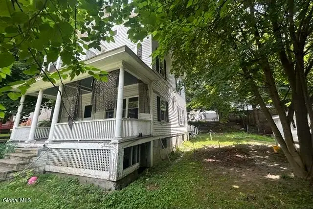 4 Walker Avenue, Troy, NY 12180 - #3