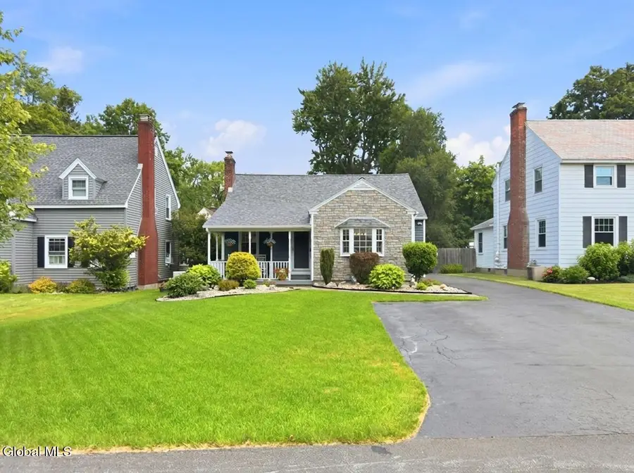 2313 Barcelona Road, Niskayuna, NY 12309 - #2