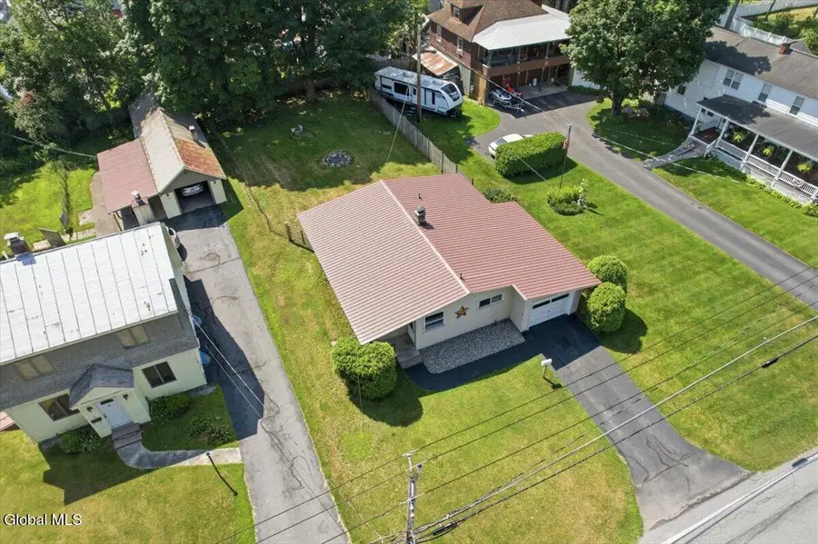 16 4th Avenue, Warrensburg, NY 12885 - #2