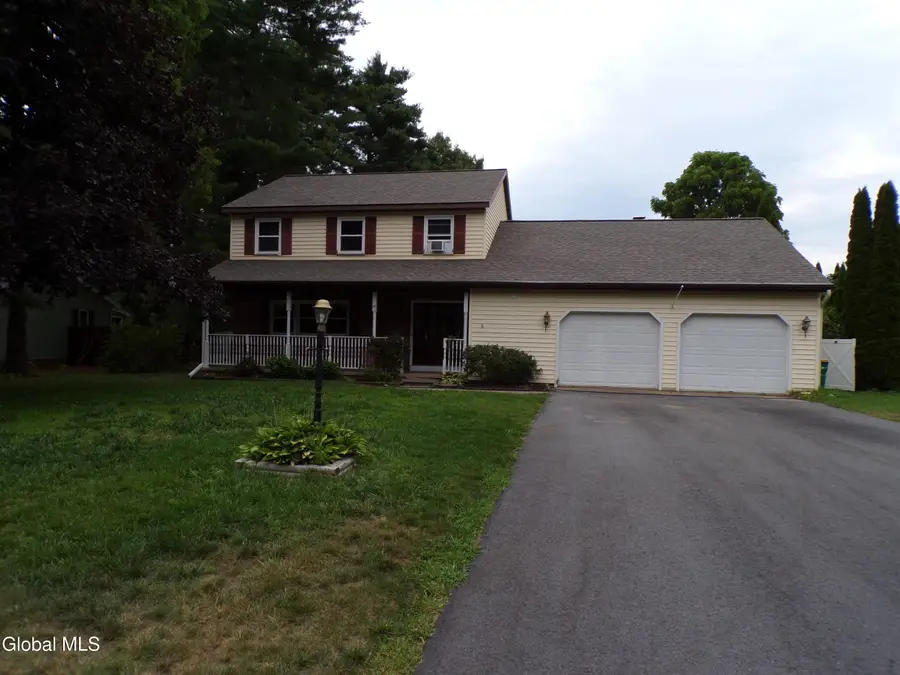 15 Heinrick Street, Queensbury, NY 12804 - #3