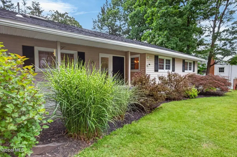 25 Patricia Lane, Rexford, NY 12148 - #2
