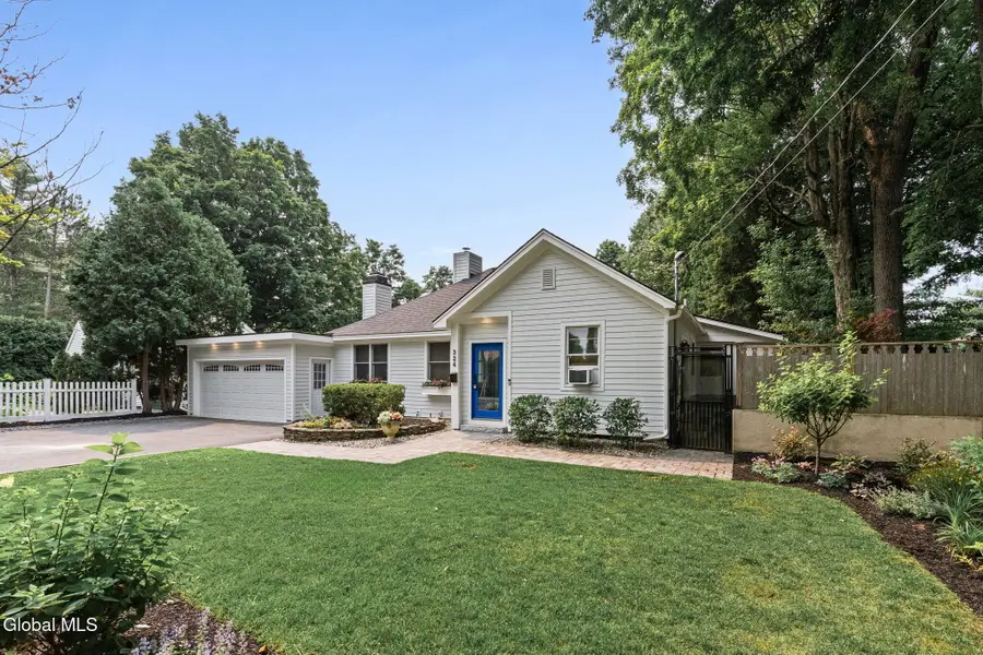 324 Lake Avenue, Saratoga Springs, NY 12866 - #3