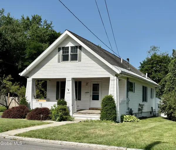 2619 Lavin Court #2619, Troy, NY 12180