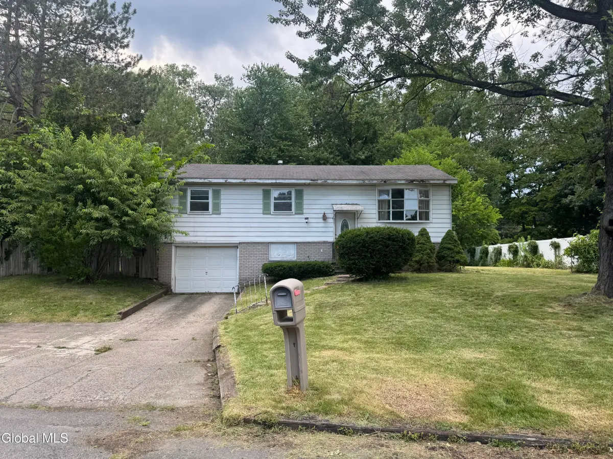 24 Aspen Road, Latham, NY 12110 - #1