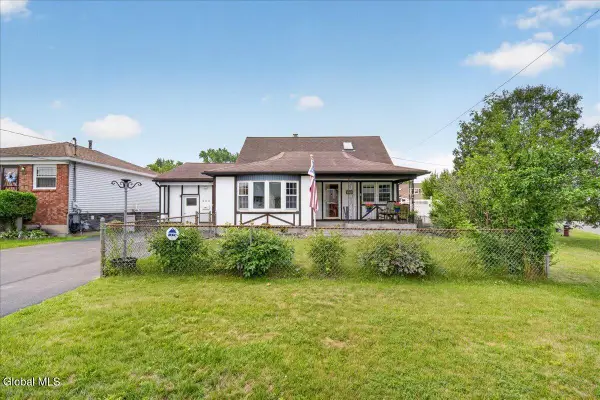 429 Delaware Avenue, Rotterdam, NY 12306