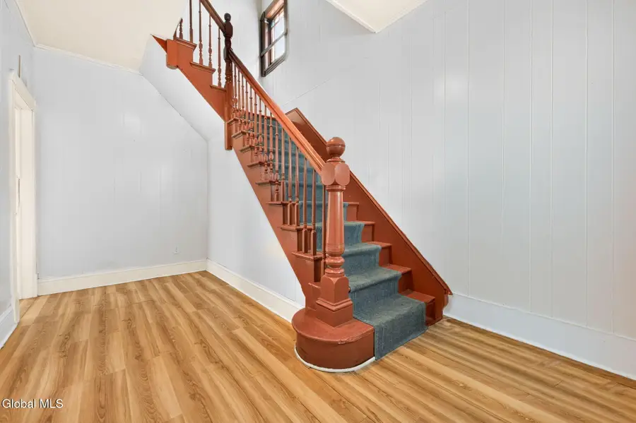 928 Delamont Avenue, Schenectady, NY 12307 - #3