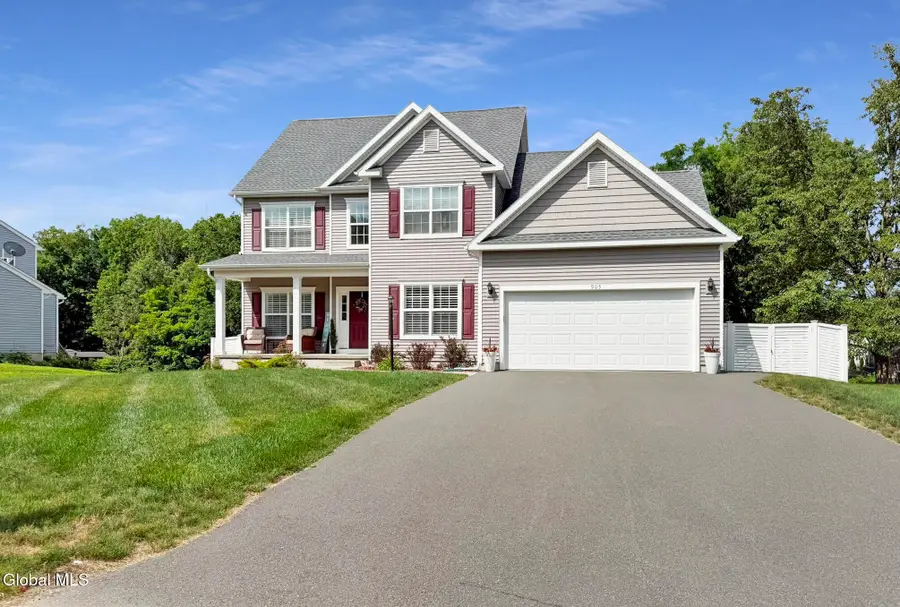 905 Ridgeview Circle, Schodack, NY 12033 - #2