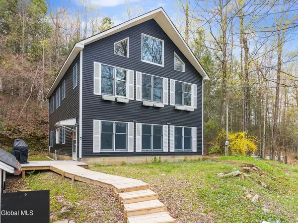 105 Mcnamee Road, Canaan, NY 12029
