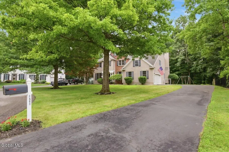628 Vanderlyn Lane, Slingerlands, NY 12159 - #3