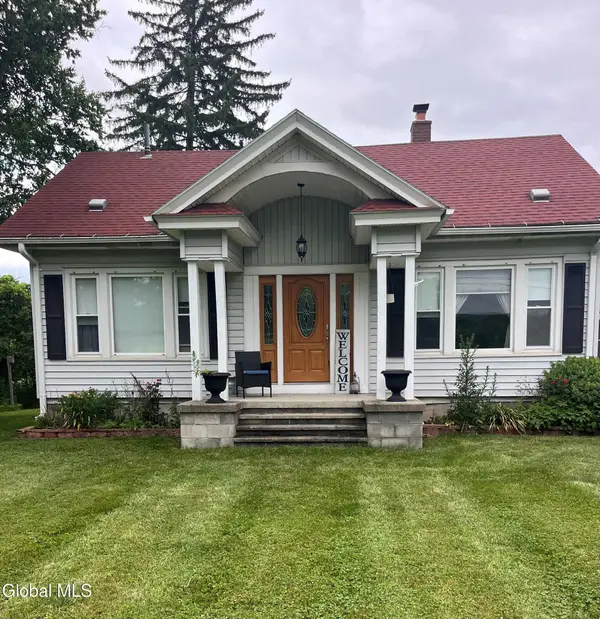 338 S Albany Road, Bethlehem, NY 12158