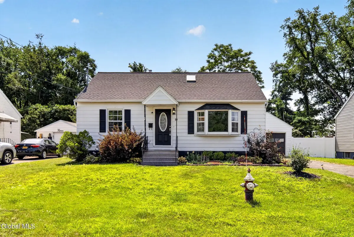 11 Old Myers Drive, Colonie, NY 12205 - #1