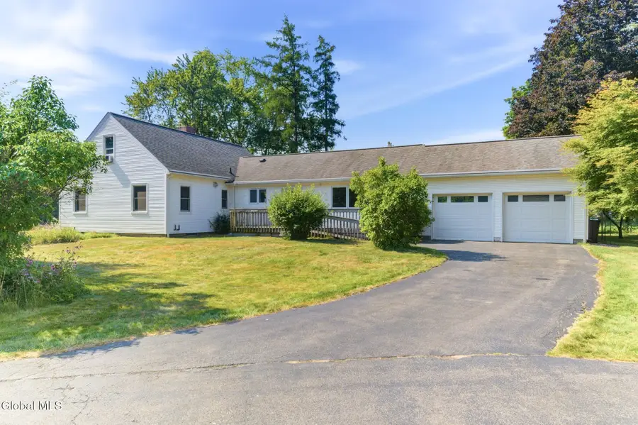 52 Willow Street, Guilderland, NY 12084 - #3