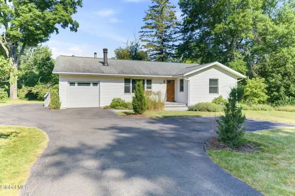 54 Willow Street, Guilderland, NY 12084