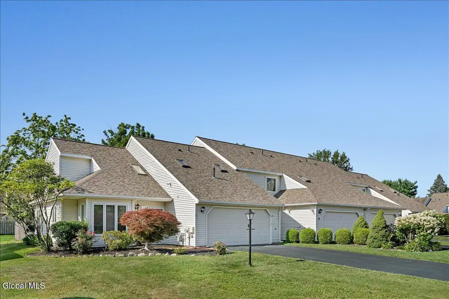 8 Rusfield Drive, Bethlehem, NY 12077 - #2