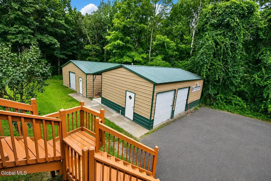 303 N Pole Road, Melrose, NY 12121 - #2