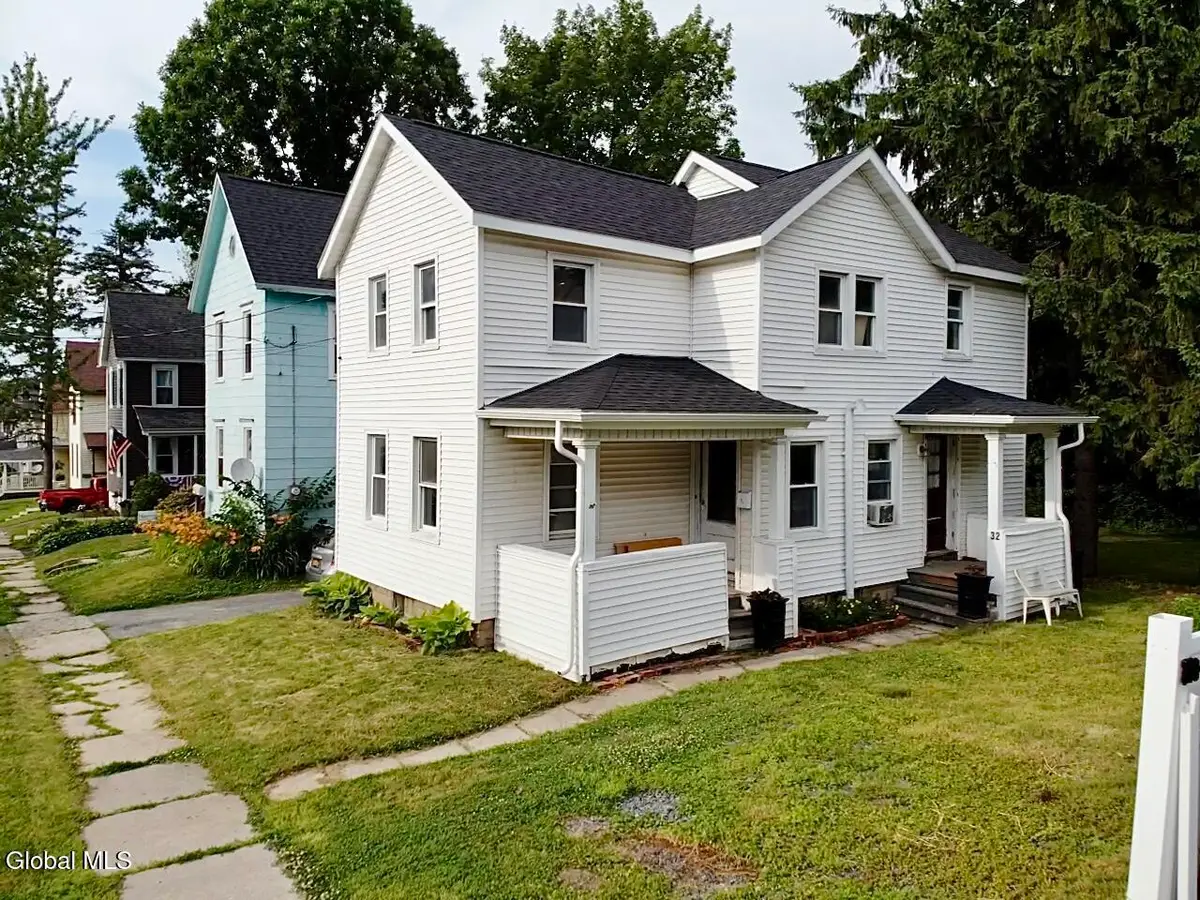 32 S Chase Street, Johnstown, NY 12095 - #1