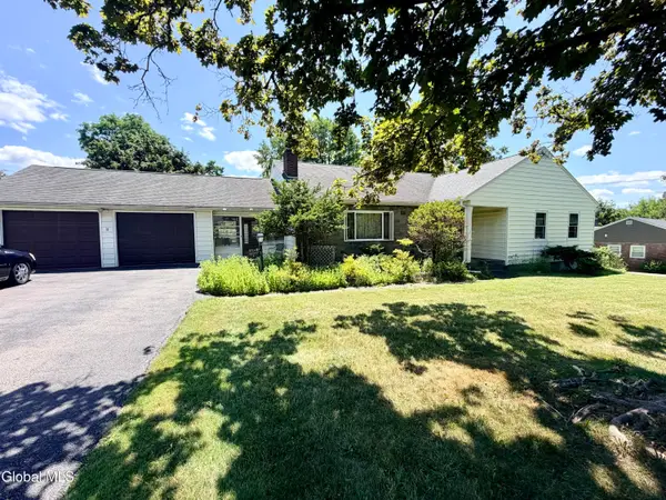 31 Lindbergh Avenue, Amsterdam, NY 12010