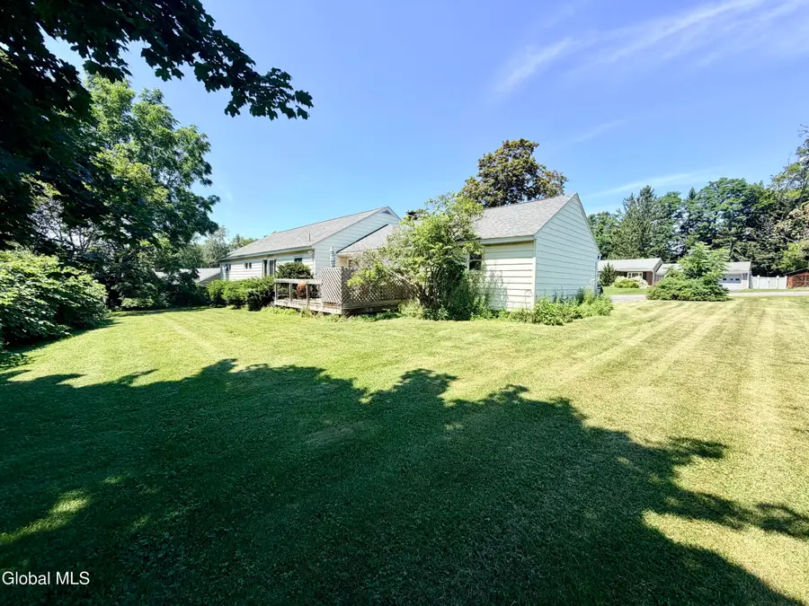 31 Lindbergh Avenue, Amsterdam, NY 12010 - #3