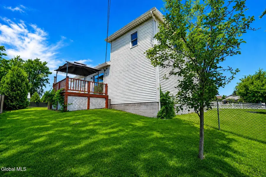 700 Deforest Street, Rotterdam, NY 12303 - #3