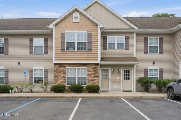 2000 Curry Road #25, Rotterdam, NY 12303