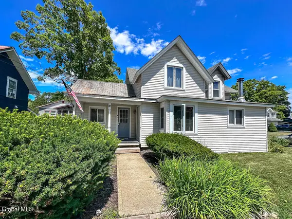 28 Stewart Avenue, Bolton, NY 12814
