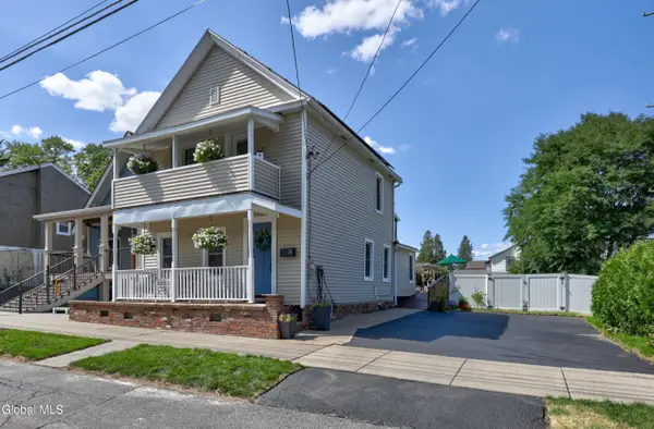 31 Ash Street, Saratoga Springs, NY 12866