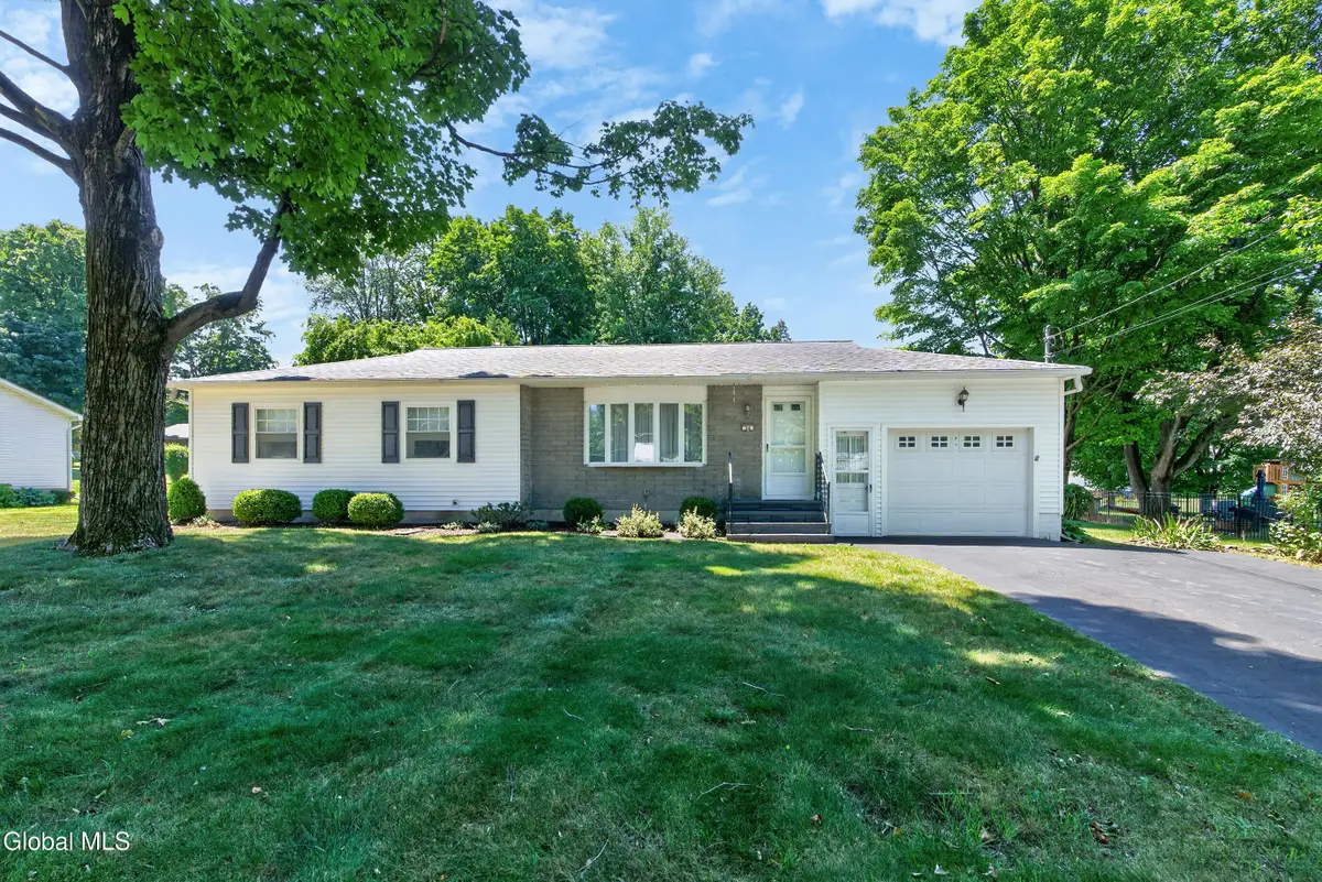 24 Wanda Court, North Greenbush, NY 12180 - #1