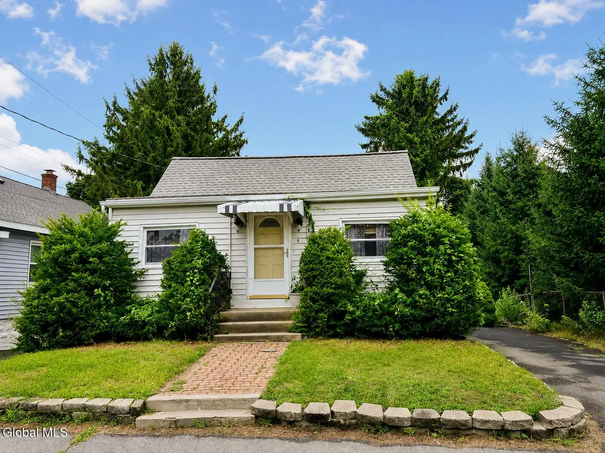 5 Consaul Road, Colonie, NY 12205 - #1