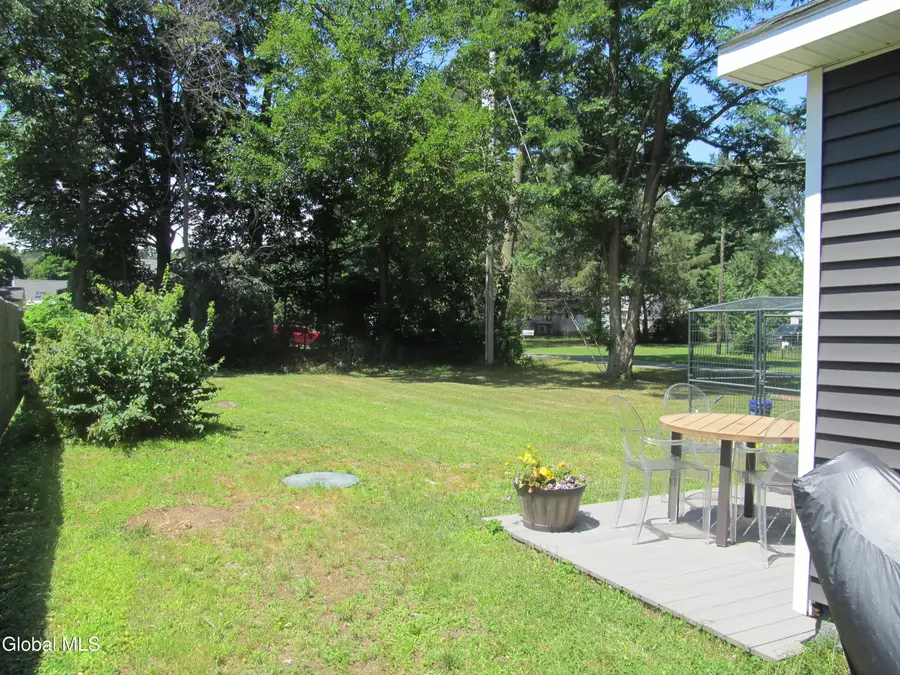 18 Valleyview Avenue, Rotterdam, NY 12306 - #3