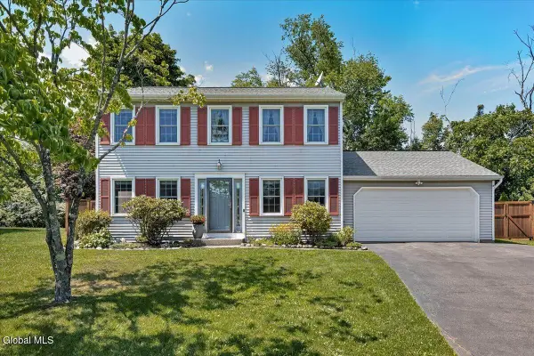 11 Brinker Circle, Bethlehem, NY 12077
