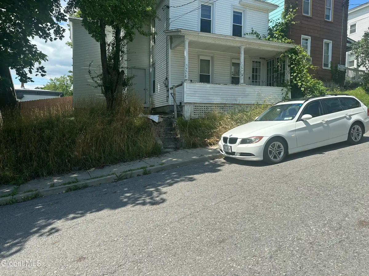6 Henry Street, Amsterdam, NY 12010 - #1