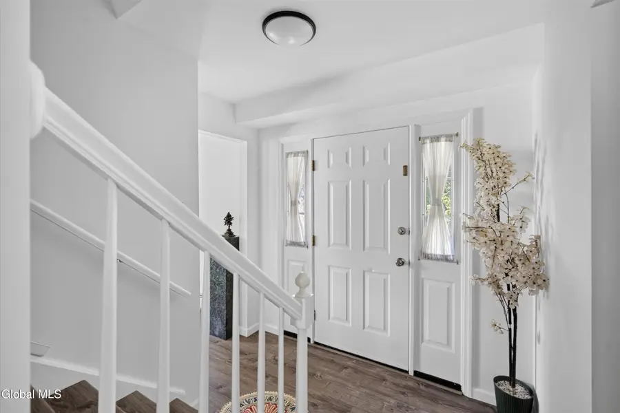 7 Huntington Parkway, Country Knolls, NY 12019 - #2