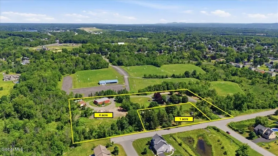 454-456 Vliet Street, Colonie, NY 12047 - #2