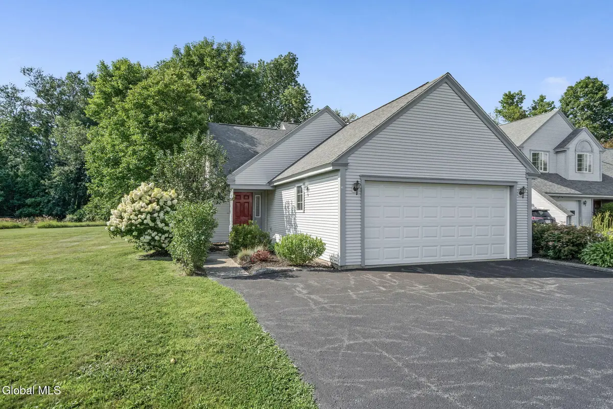49 Gilbert Street #APT 2D, Cambridge, NY 12816 - #1