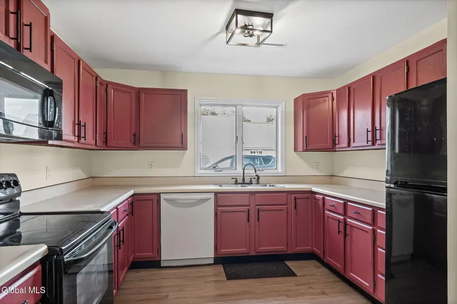 49 Gilbert Street #APT 2D, Cambridge, NY 12816 - #3