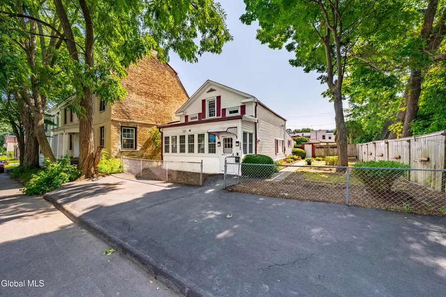 522 1st Avenue, Troy, NY 12182 - #2