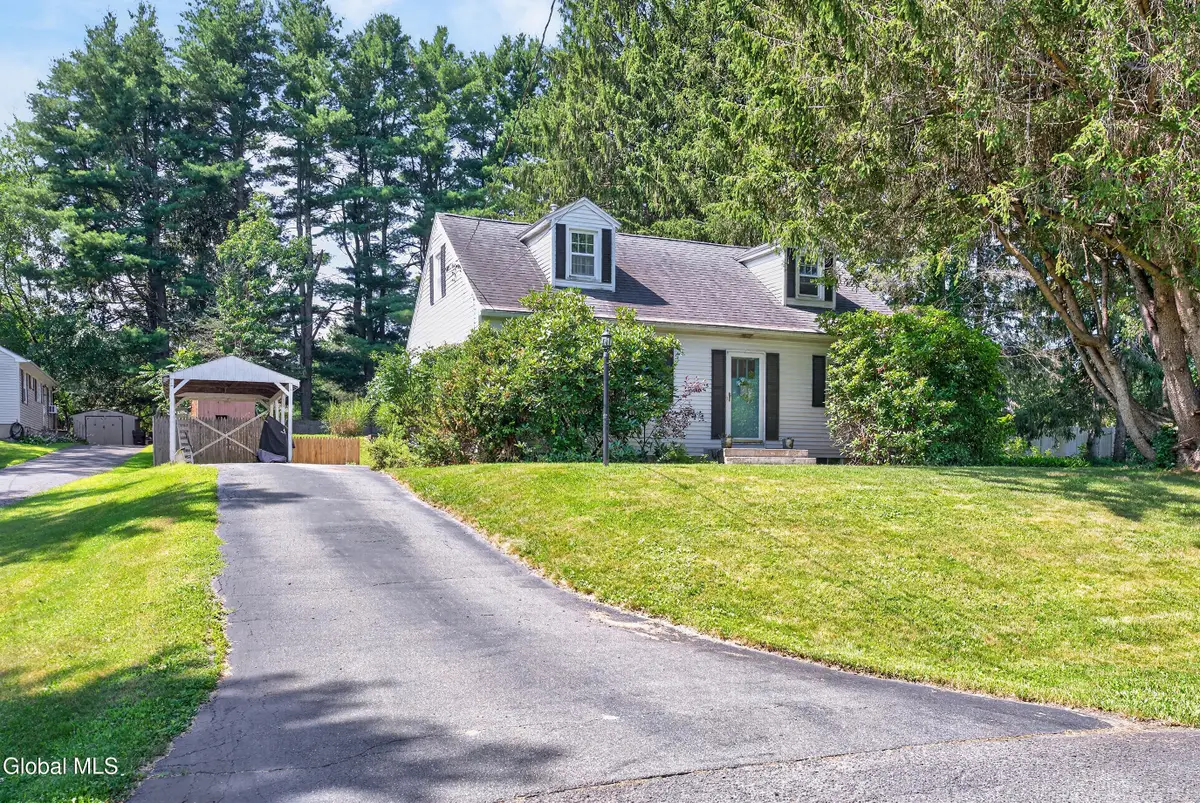 5 Curtis Road, North Greenbush, NY 12198 - #1
