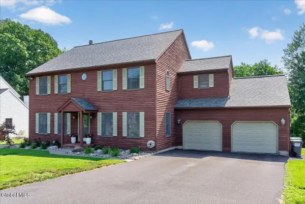 107 Old Coach Road, Clifton Park, NY 12065