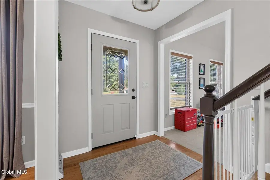 107 Old Coach Road, Clifton Park, NY 12065 - #3
