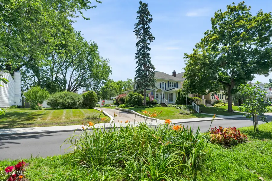 820 Central Parkway, Schenectady, NY 12309 - #3