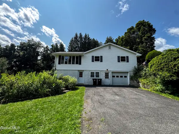 120 Burgess Road, Hoosick, NY 12090