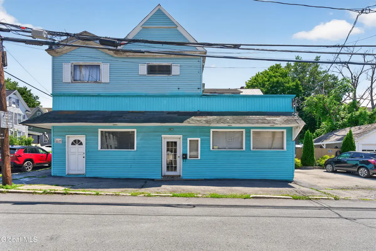 41 Chestnut Street, Amsterdam, NY 12010 - #1