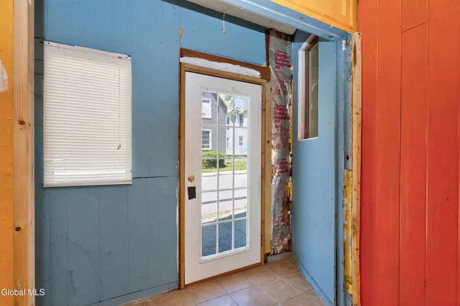 41 Chestnut Street, Amsterdam, NY 12010 - #2