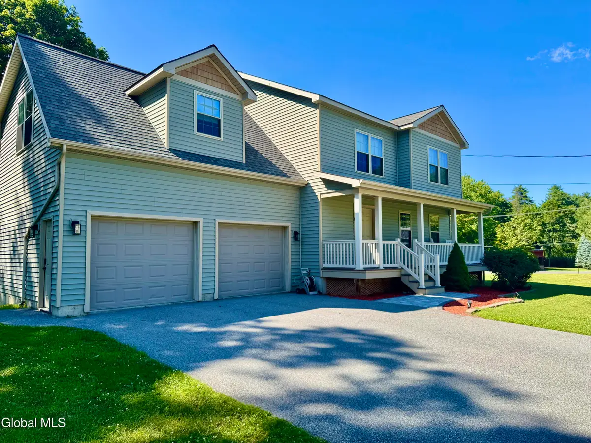 6 Euclid Avenue, Ballston, NY 12020 - #1