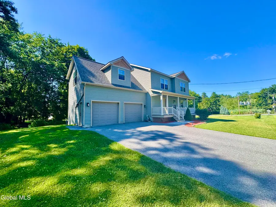 6 Euclid Avenue, Ballston, NY 12020 - #3